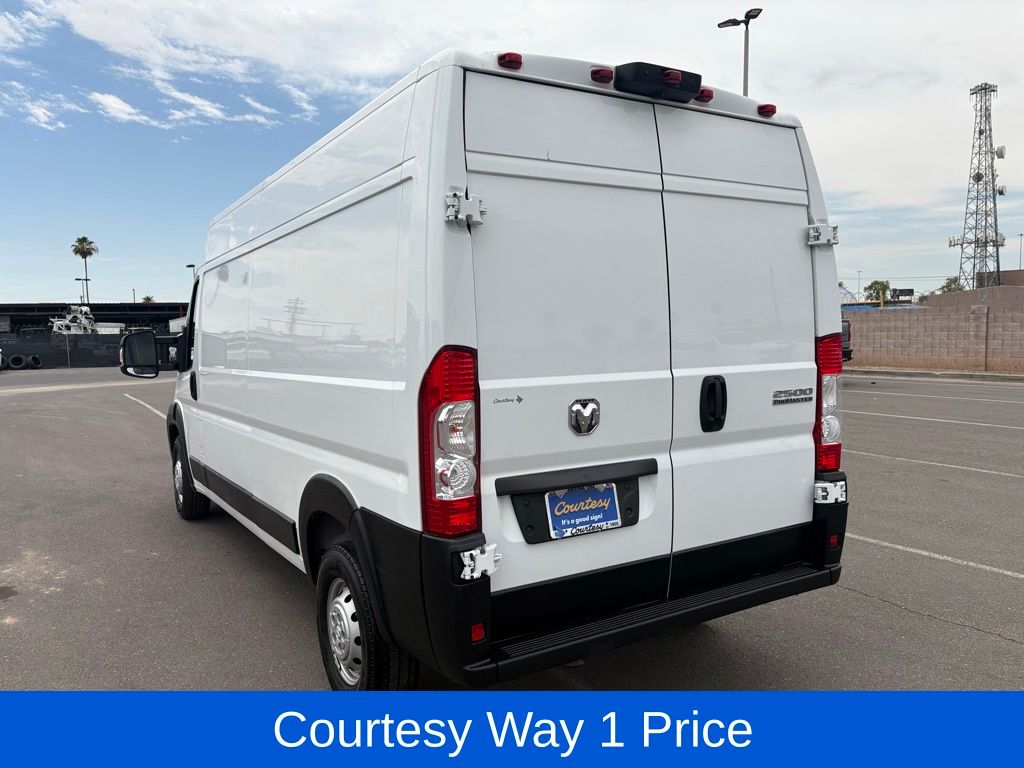 Used 2023 Ram ProMaster 2500 - photo 11