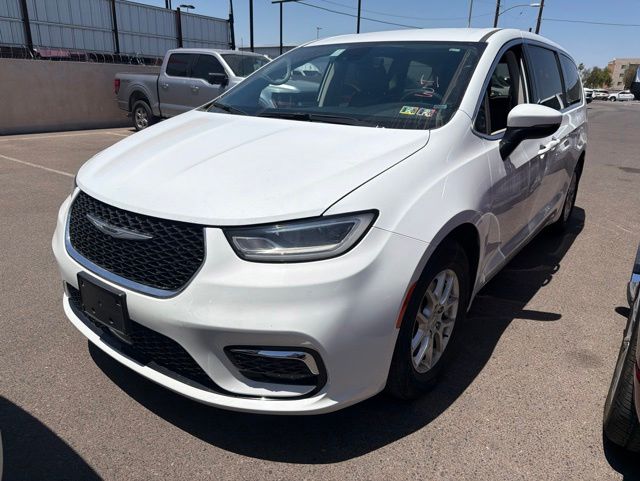 Used 2023 Chrysler Pacifica - photo 9