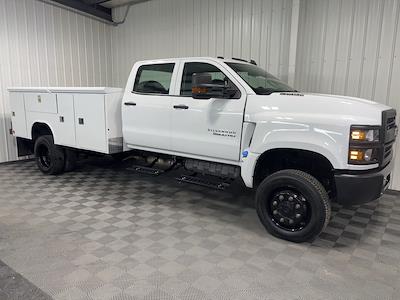 2022 Chevrolet Silverado 5500 Crew Cab DRW 4WD Reading Service Truck for sale #571140 - photo 1