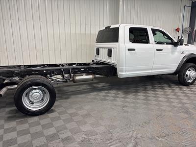 2026 Ram 4500 Crew Cab DRW 4x4 Cab Chassis for sale #630480 - photo 2