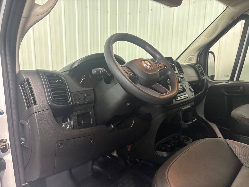 Used 2025 Ram ProMaster 2500 - photo 2
