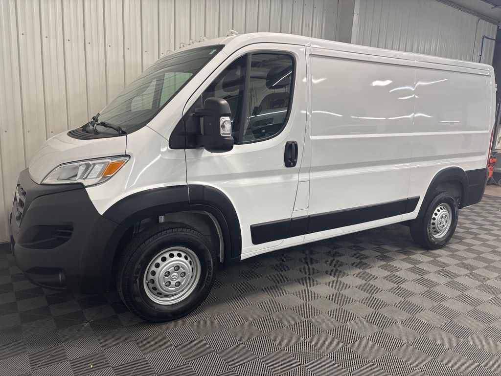 Used 2025 Ram ProMaster 2500 - photo 6