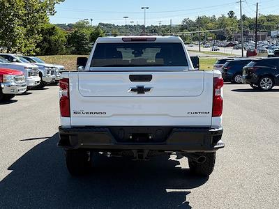 New 2025 Chevrolet Silverado 2500 Custom Crew Cab 4x4 Pickup for sale #G6951 - photo 2