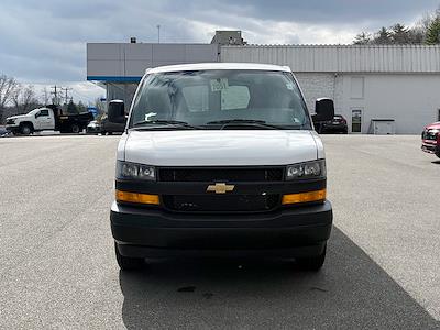 New 2026 Chevrolet Express 3500 - photo 2