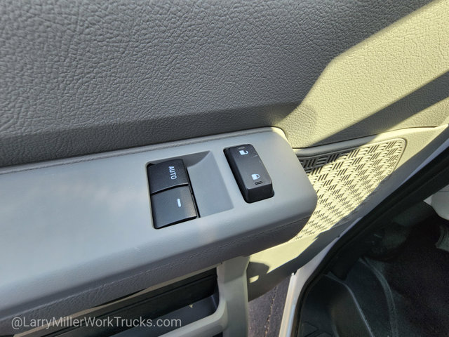 New 2026 Ford E-350 - photo 37