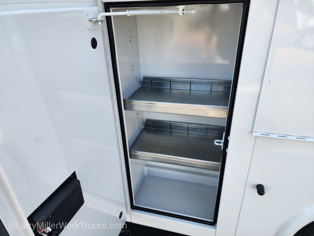 New 2026 Ford E-350 - photo 8