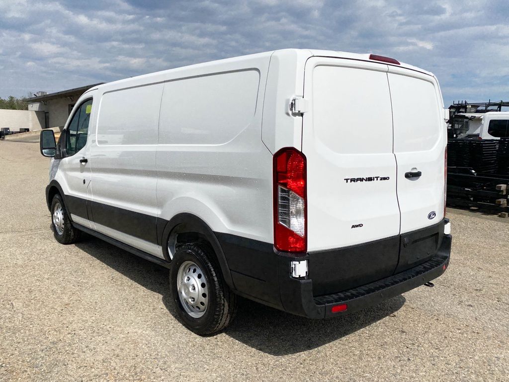 New 2026 Ford Transit 250 - photo 6