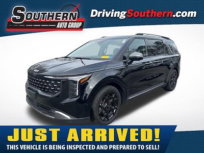 Used 2025 Kia Carnival - photo 1