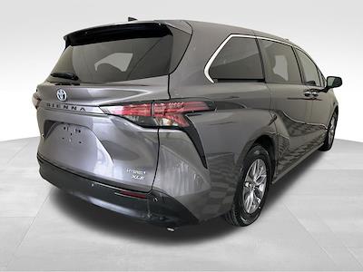 Used 2021 Toyota Sienna XLE Minivan for sale #JP10592 - photo 2