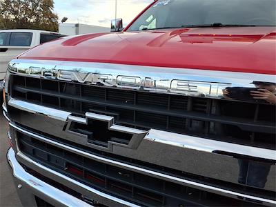 Used 2019 Chevrolet Silverado 5500 - photo 1