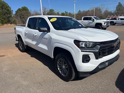 Used 2024 Chevrolet Colorado - photo 1