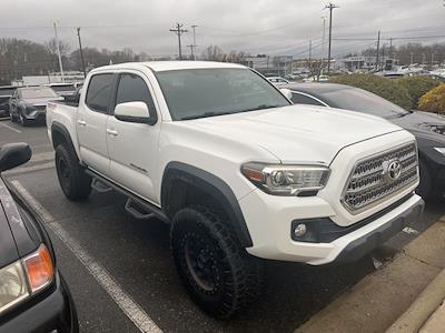 Used 2016 Toyota Tacoma - photo 1