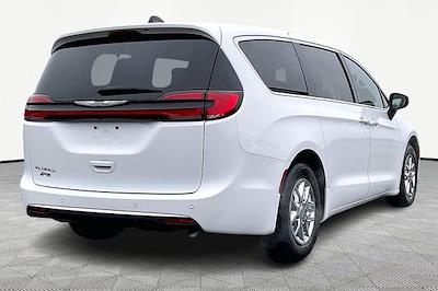 Used 2023 Chrysler Pacifica Touring Minivan for sale #PV58201 - photo 2