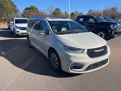 Used 2021 Chrysler Pacifica Limited Minivan for sale #T11256B - photo 1