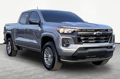 Used 2024 Chevrolet Colorado - photo 1