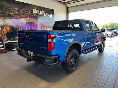 2022 Chevrolet Silverado 1500 Crew Cab 4WD Pickup for sale #CWS252920A - photo 2