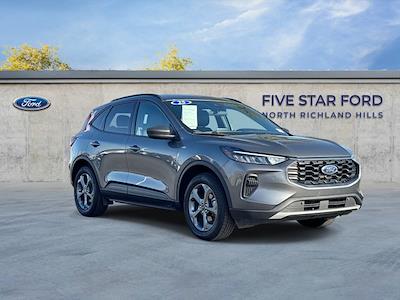 Used 2025 Ford Escape - photo 1