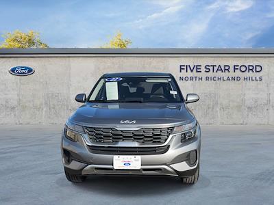 Used 2022 Kia Seltos LX for sale #BP50223 - photo 2