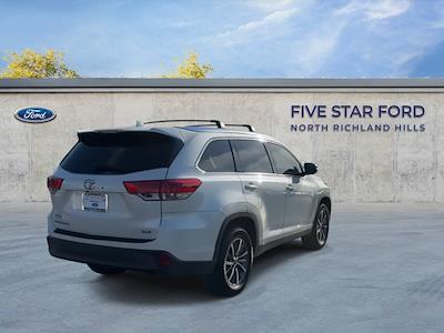 2019 Toyota Highlander 4x2 SUV for sale #LEW42841A - photo 2