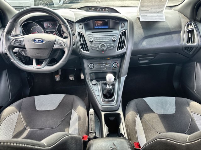Used 2015 Ford Focus - photo 9
