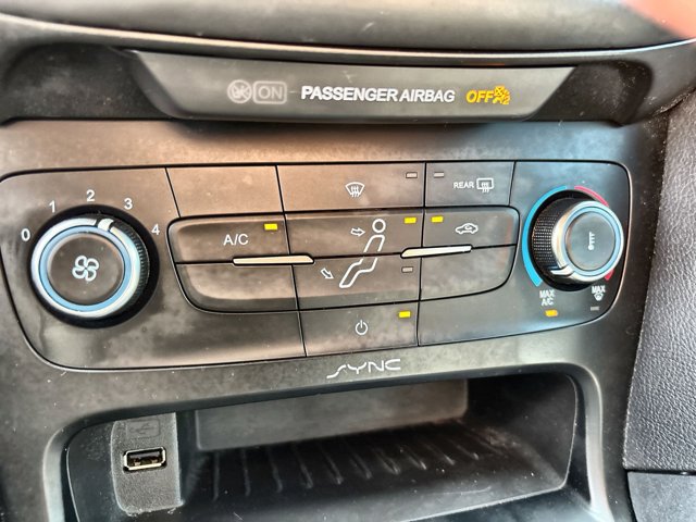 Used 2015 Ford Focus - photo 23
