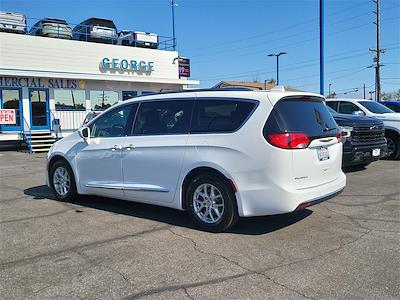 Used 2020 Chrysler Pacifica Touring L Minivan for sale #P11783 - photo 2