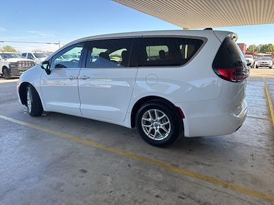 Used 2023 Chrysler Pacifica Touring L Minivan for sale #D5569 - photo 2