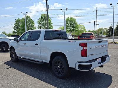 New 2025 Chevrolet Silverado 1500 Custom Crew Cab 4WD Pickup for sale #249490 - photo 2