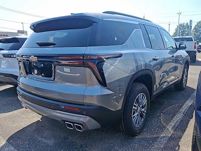 2025 Chevrolet Traverse FWD SUV for sale #296049 - photo 2