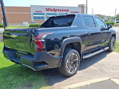 New 2025 Chevrolet Silverado EV LT Crew Cab 4WD Pickup for sale #412647 - photo 2