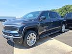 New 2025 Chevrolet Silverado EV LT Crew Cab 4WD Pickup for sale #413647 - photo 4