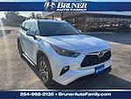 Used 2025 Toyota Highlander XLE for sale #240738A - photo 5