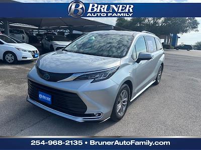 2021 Toyota Sienna FWD Minivan for sale #250196D - photo 1