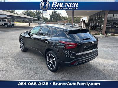 2024 Chevrolet Trax FWD SUV for sale #250423D - photo 2