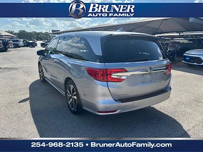 2018 Honda Odyssey FWD Minivan for sale #250588A - photo 2