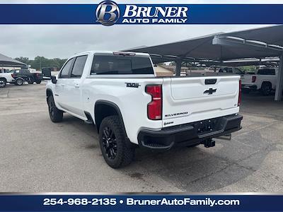 New 2025 Chevrolet Silverado 2500 LT Crew Cab 4x4 Pickup for sale #250590 - photo 2