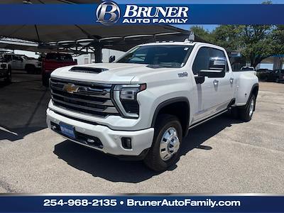 New 2025 Chevrolet Silverado 3500 High Country Crew Cab 4x4 Pickup for sale #250683 - photo 1