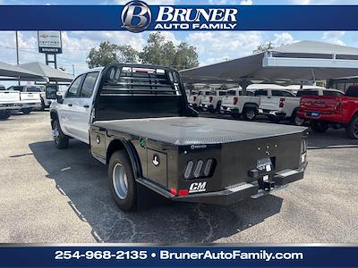 2025 Chevrolet Silverado 3500 Crew Cab DRW 4WD Flatbed Truck for sale #250731 - photo 2