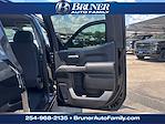 New 2026 Chevrolet Silverado 1500 Custom Crew Cab 4x4 Pickup for sale #260034 - photo 17