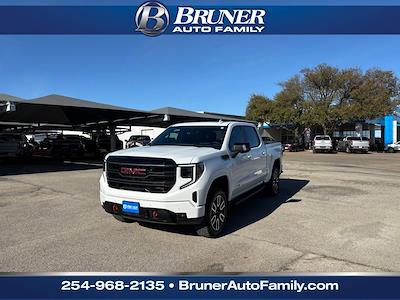 Used 2025 GMC Sierra 1500 - photo 1