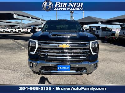 Used 2024 Chevrolet Silverado 3500 - photo 1