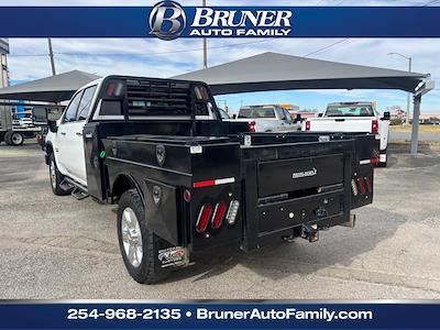 Used 2022 Chevrolet Silverado 3500 Crew Cab Flatbed Truck for sale #262003A - photo 2