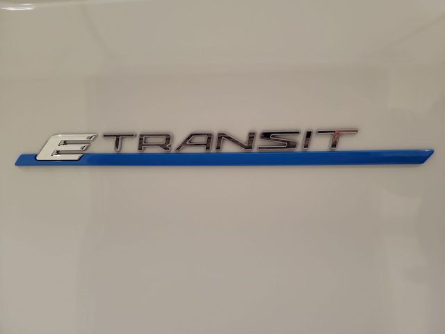 Used 2022 Ford E-Transit 350 - photo 17