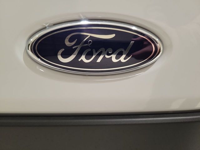 Used 2022 Ford E-Transit 350 - photo 18