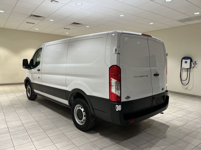 Used 2024 Ford Transit 150 - photo 5