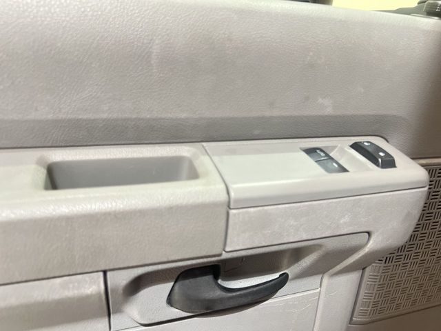 Used 2013 Ford E-450 - photo 20