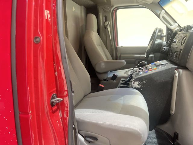 Used 2013 Ford E-450 - photo 22