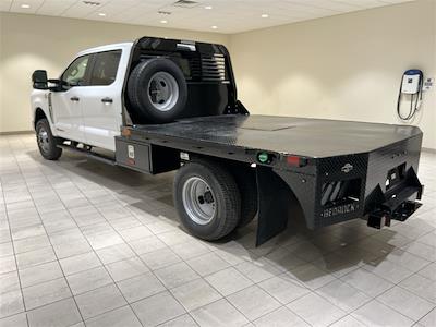 2026 Ford F-350 Crew Cab DRW 4WD Flatbed Truck for sale #F29776 - photo 2