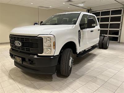 2026 Ford F-350 Crew Cab DRW 4WD Cab Chassis for sale #F29780 - photo 1