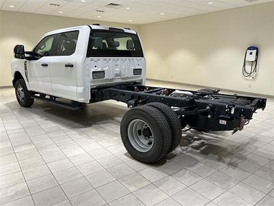 2026 Ford F-350 Crew Cab DRW 4WD Cab Chassis for sale #F29780 - photo 2